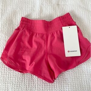 lululemon high rise hotty hot shorts size 0 2.5”